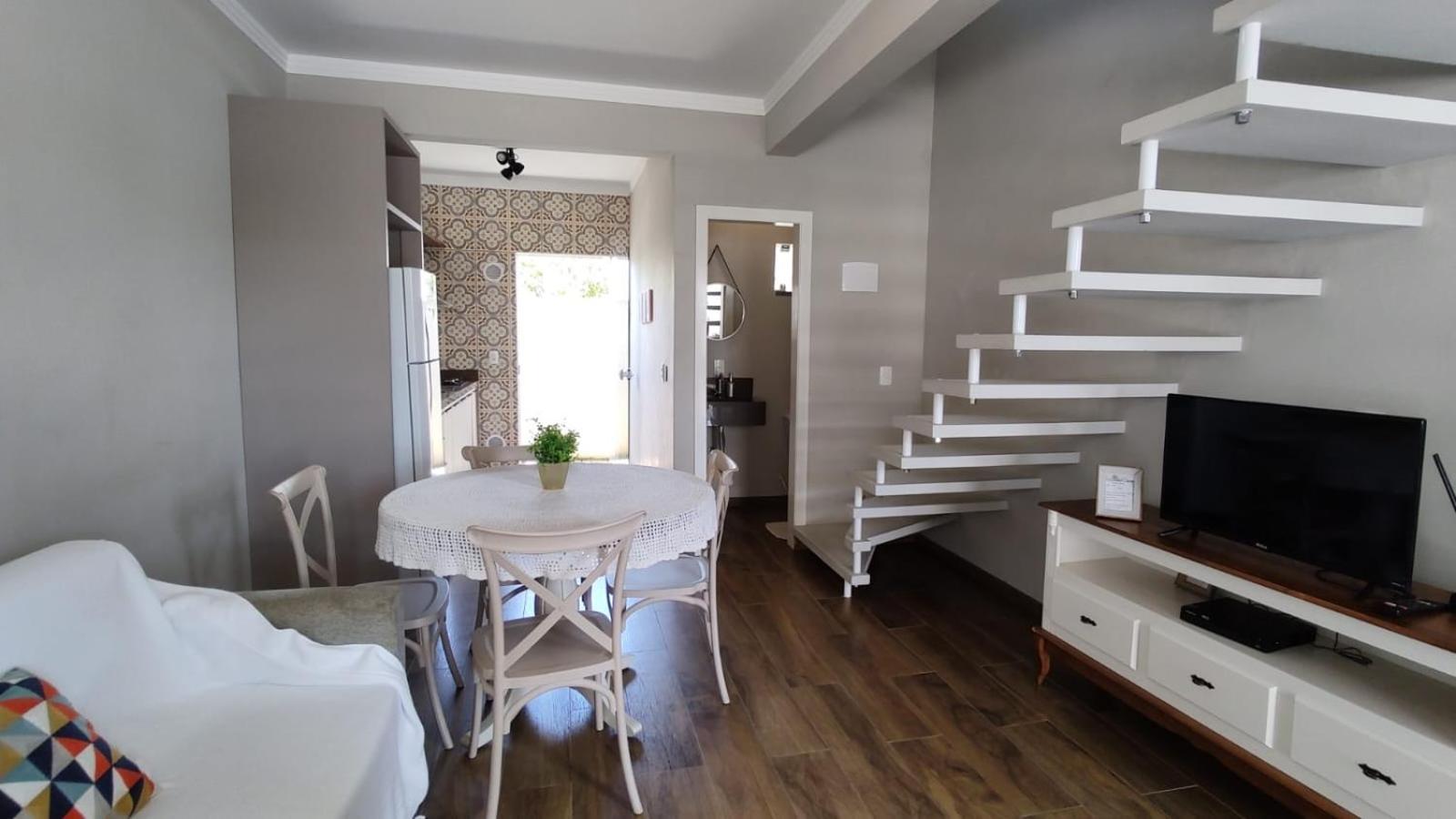 Excelente Sobrado Confortavel No Centro De Tijucas Proximo As Praias Ngoại thất bức ảnh